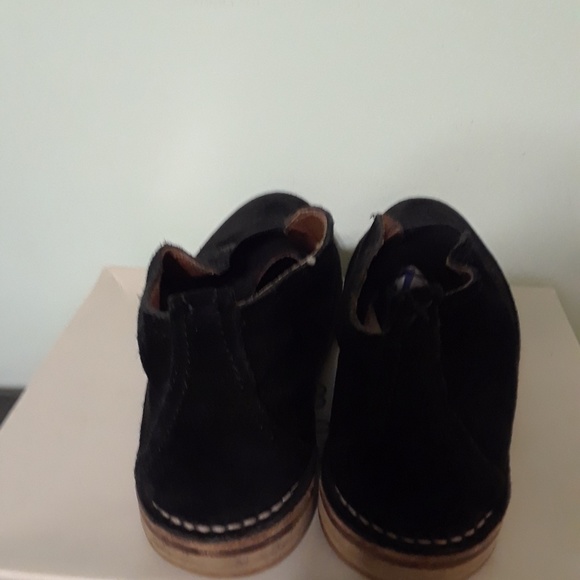 Shoe - Picture 4 of 6